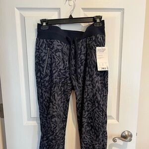 New Athleta crop jogger pants